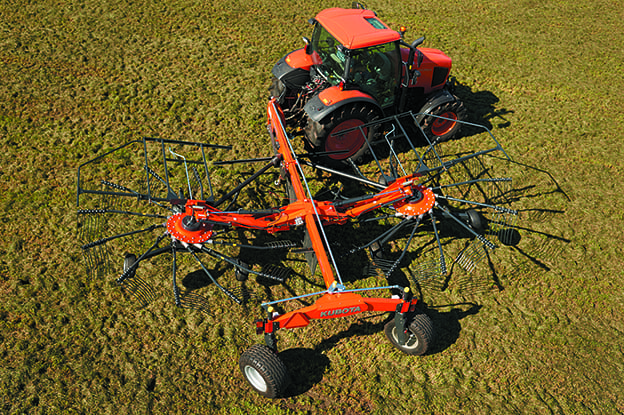RA2584 - C&N Tractors